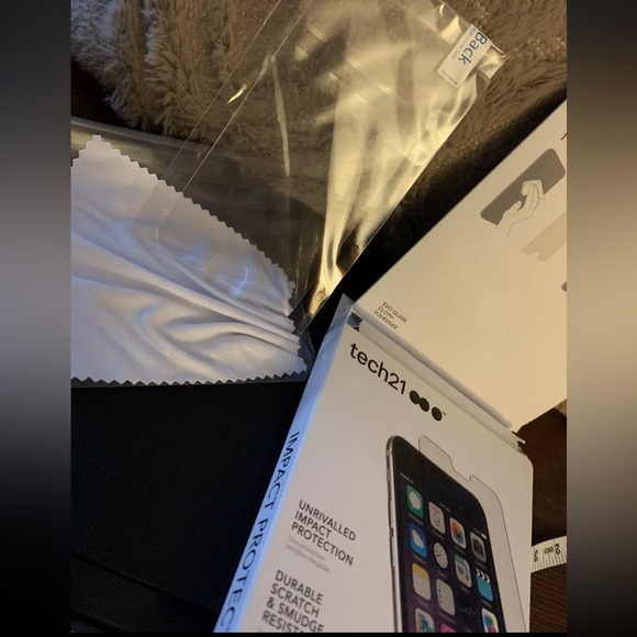 3/$30 Tech 21 Evo Glass Impact Resist Tough Screen Protector Cel iPhone 6 & 6s - Picture 11 of 12